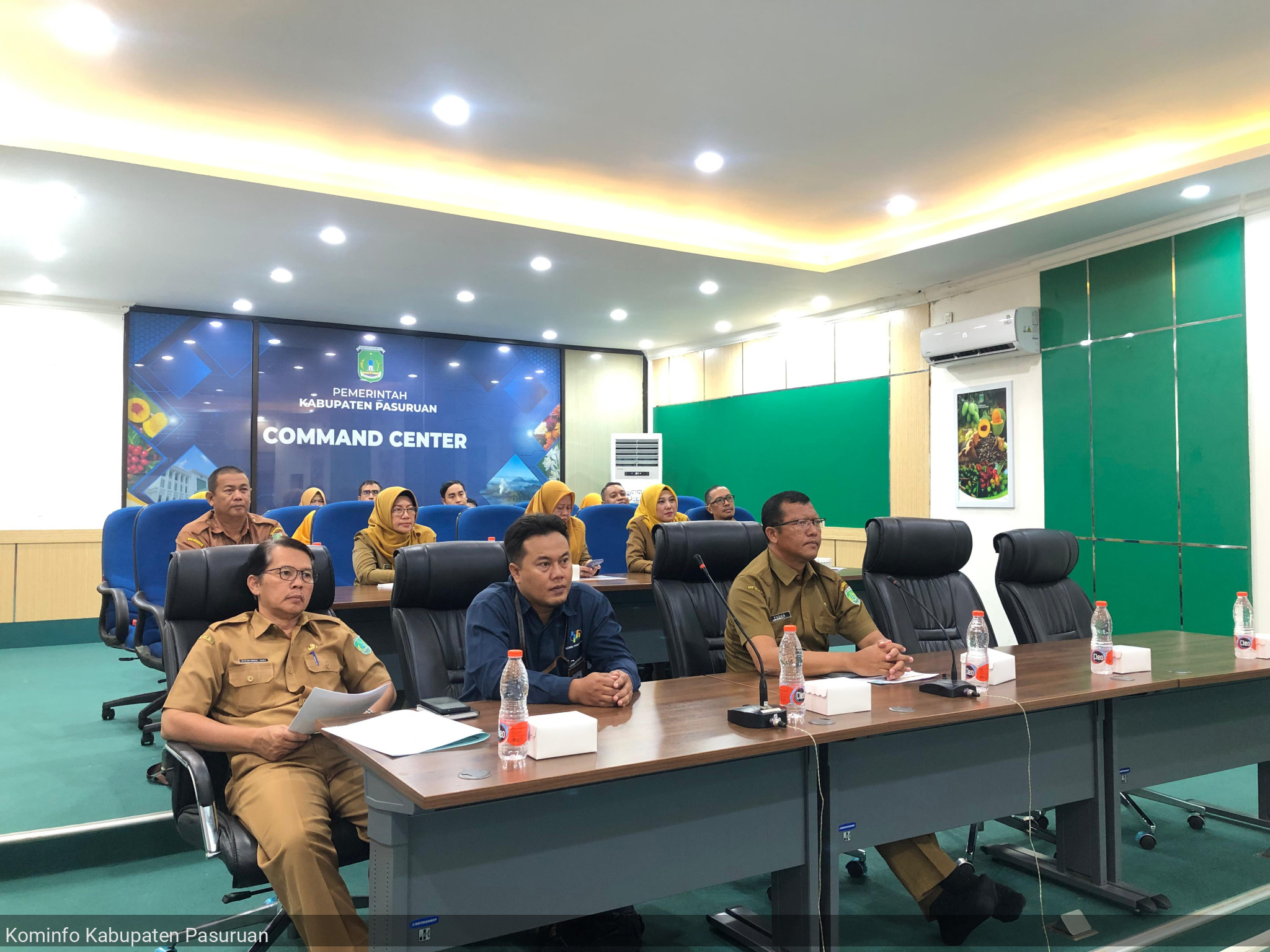 Pimpin Rapat Inflasi Edisi Minggu Kelima Bulan April 2025, Sekjen Kemendagri Tomsi Tohir Himbau Kepala Daerah lakukan koordinasi dan terobosan inovatif atasi persoalan pangan daerah